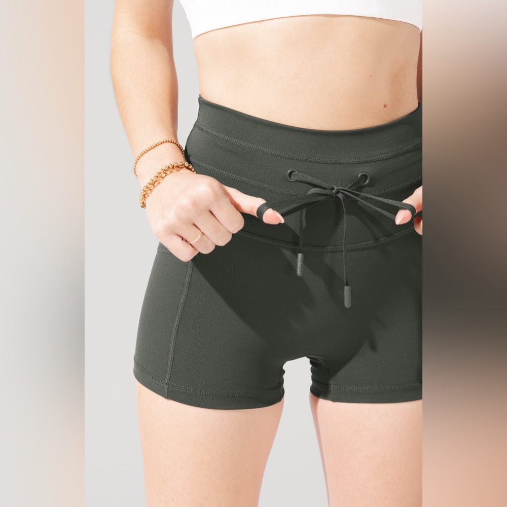 Popflex Cargo Booty Shorts XS